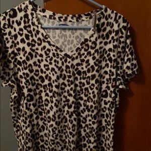 Women’s brand new leopard print tee